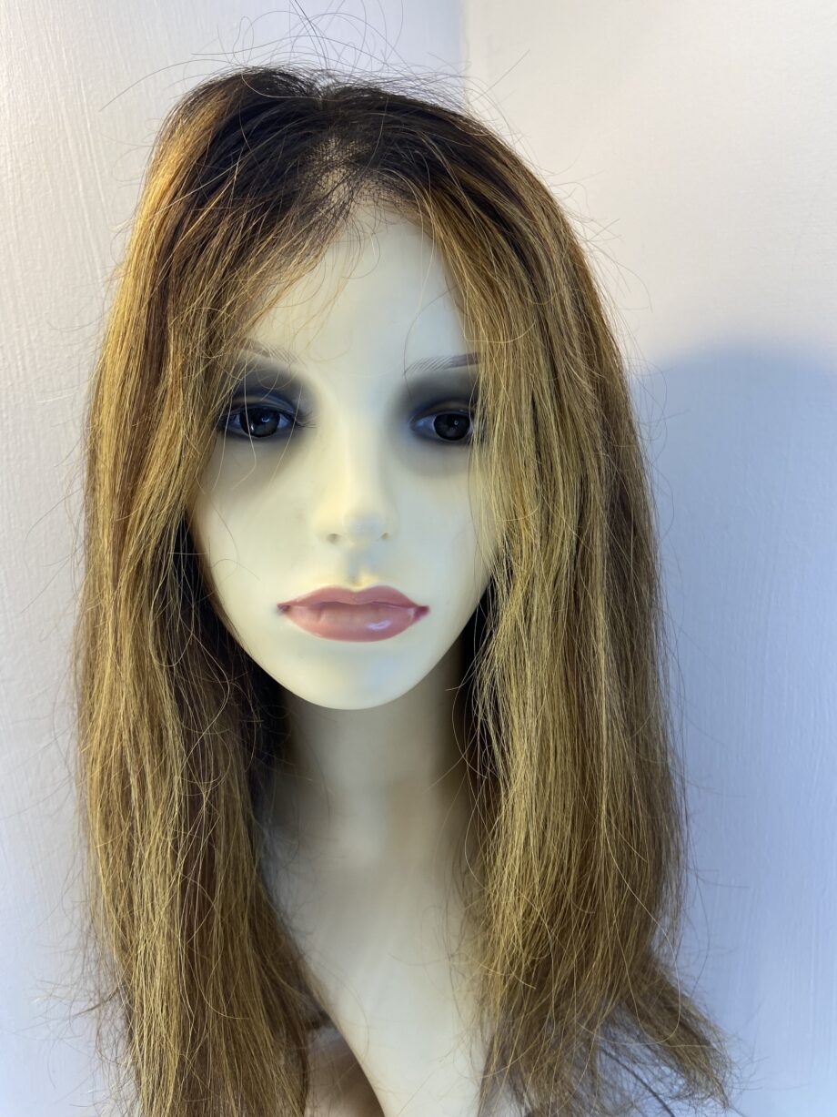 Long drown highlighted wig. Brls3393