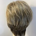 Blonde/light brown short wig. Brss5047