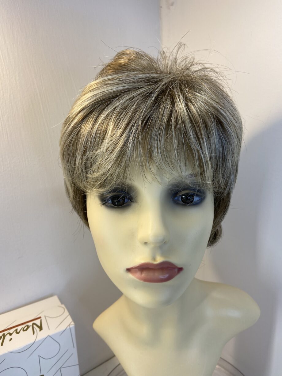 New frosted blond wig. Bblss730