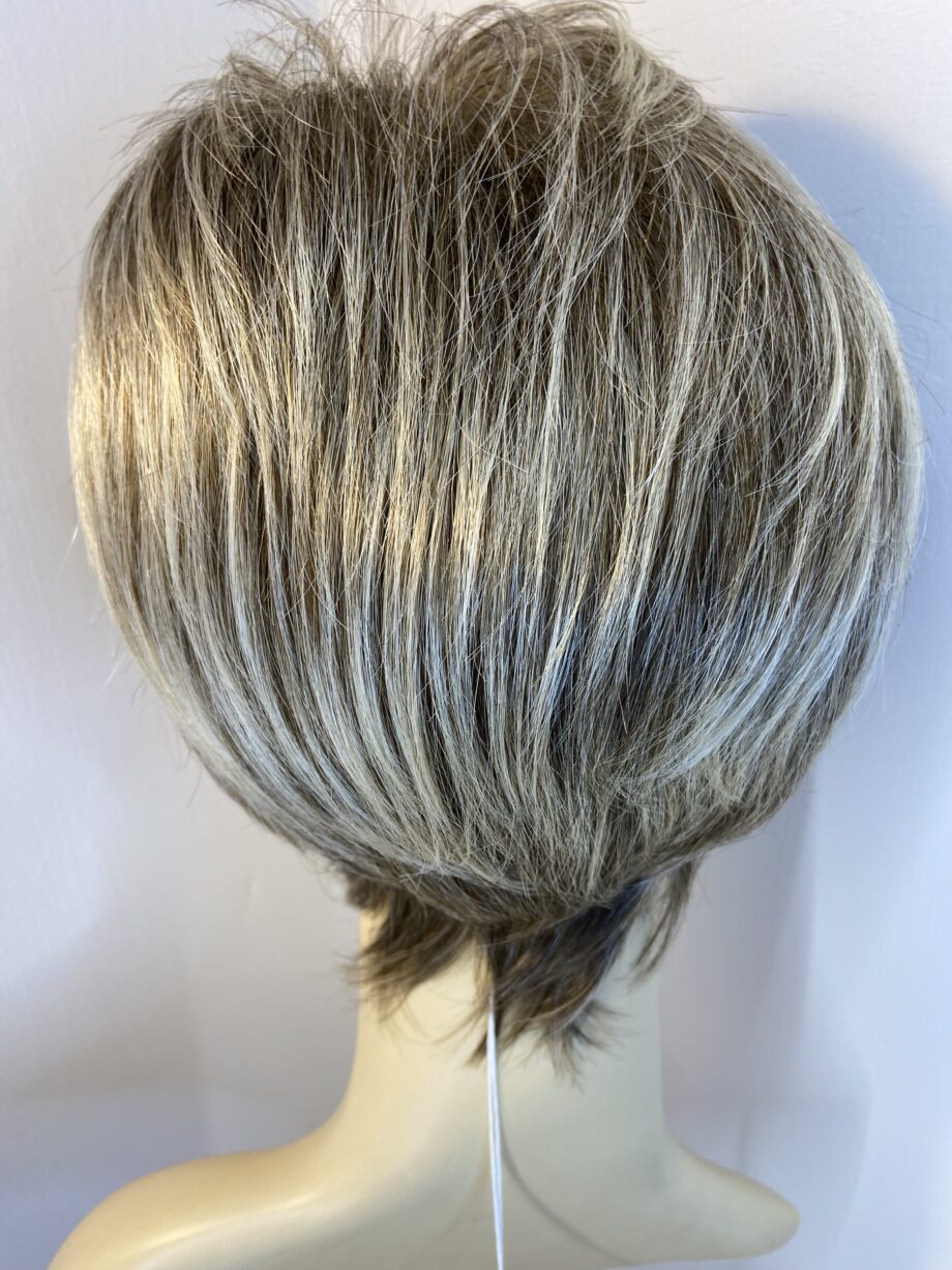 New frosted blond wig. Bblss730