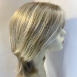 Light blond long wig. Blls229