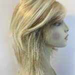 Light blonde long wig. Bbls743