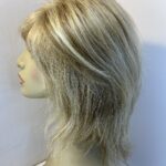Light blonde long wig. Bbls743