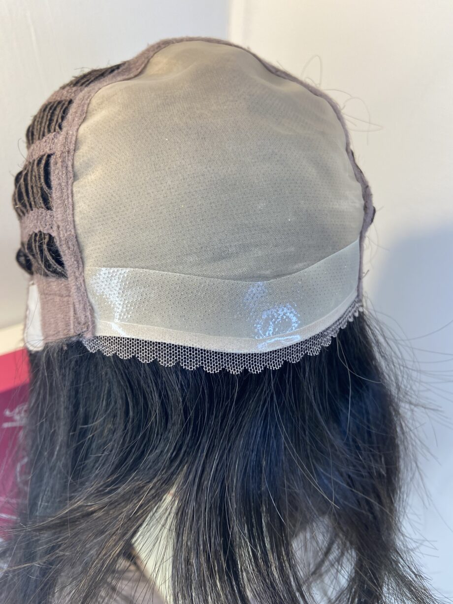 Stunning long brown dimples wig. Bbrlw752