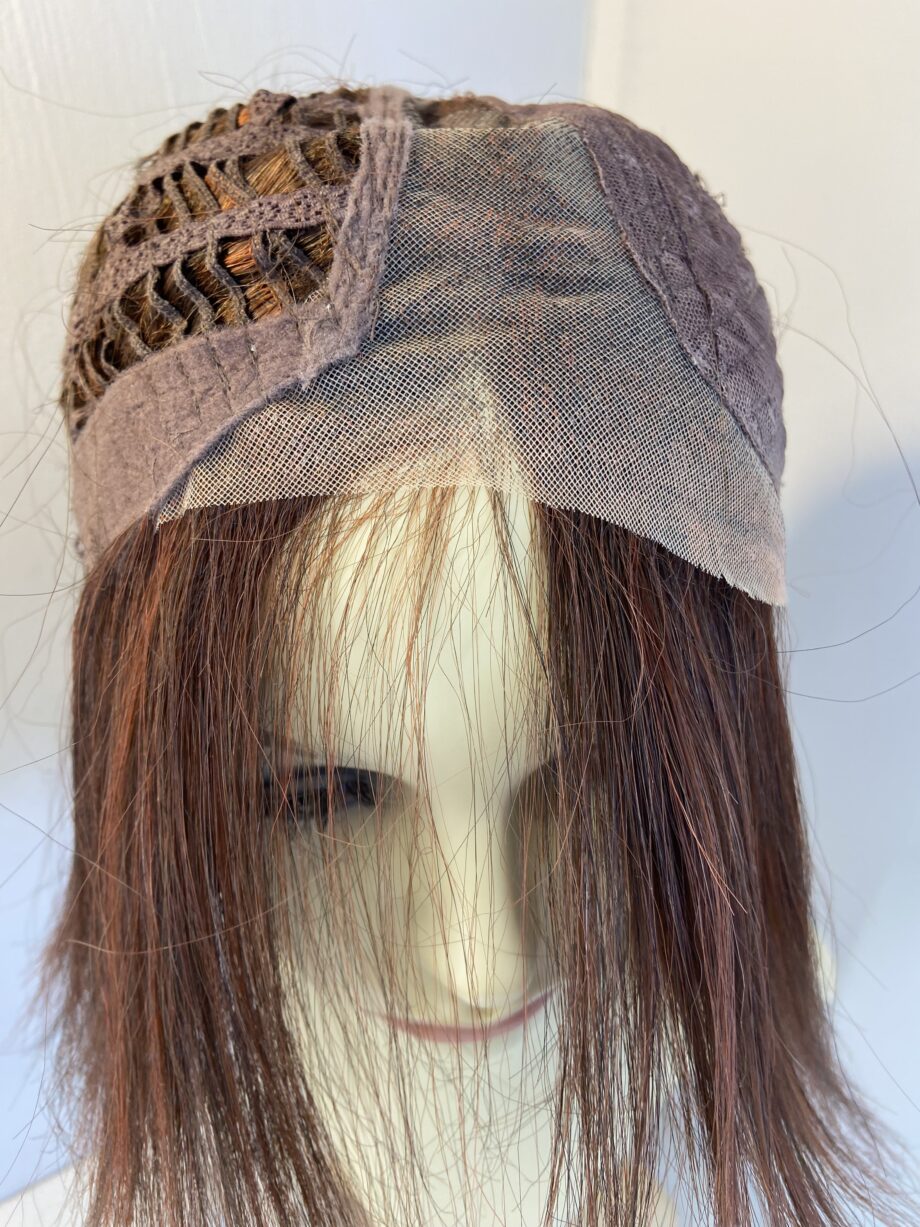 Long reddish brown wig. Brls149