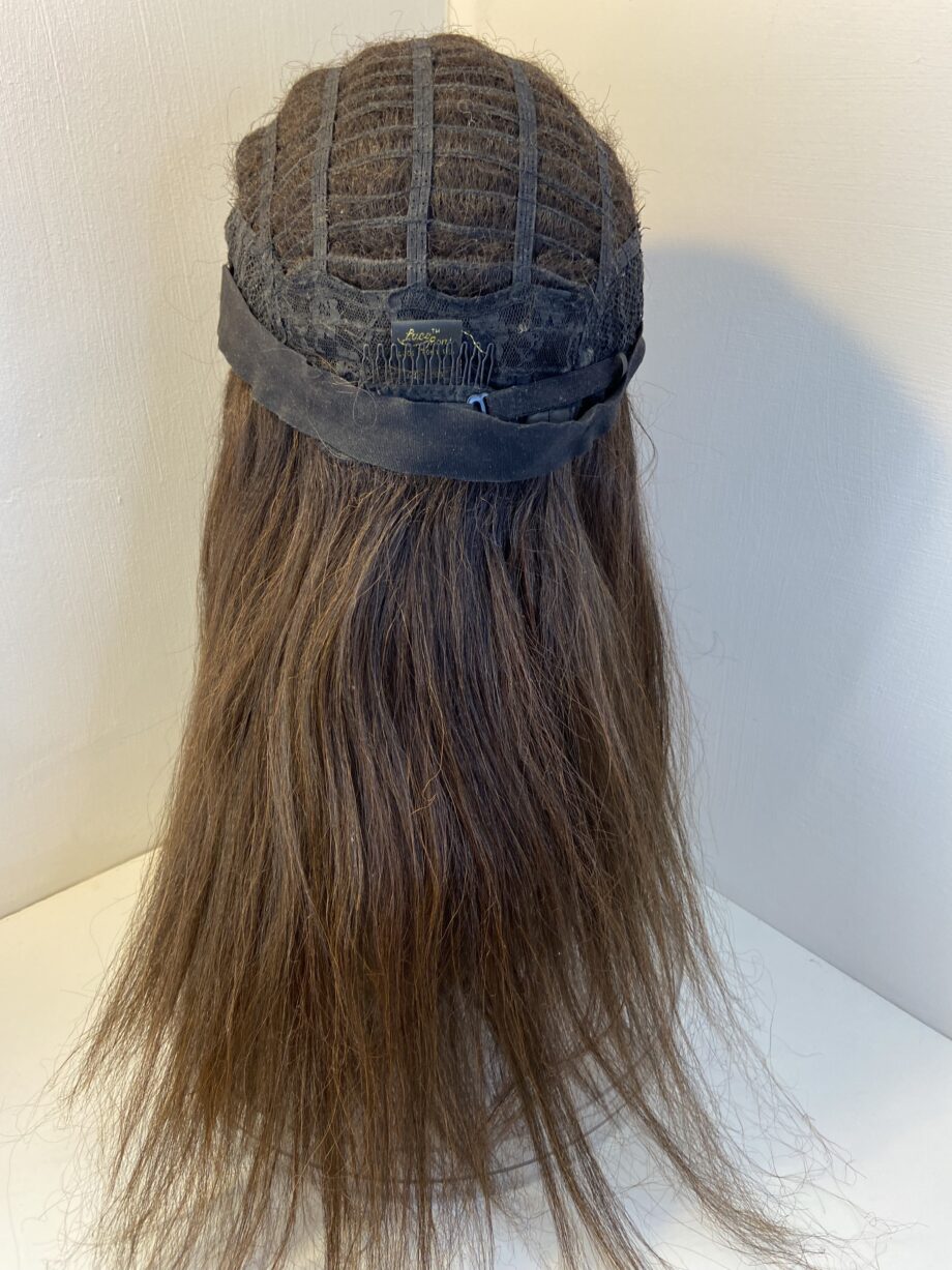 Long brown wig. Brls158