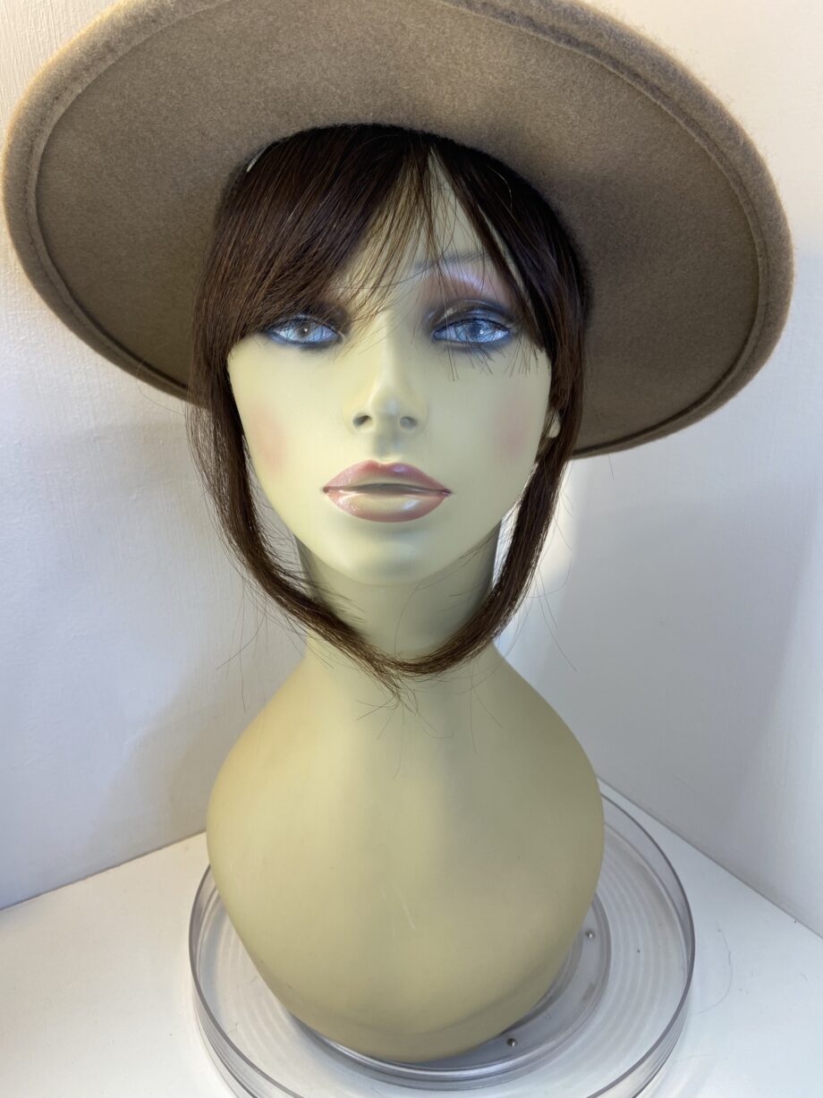 Hairpiece. Brown. Brown670