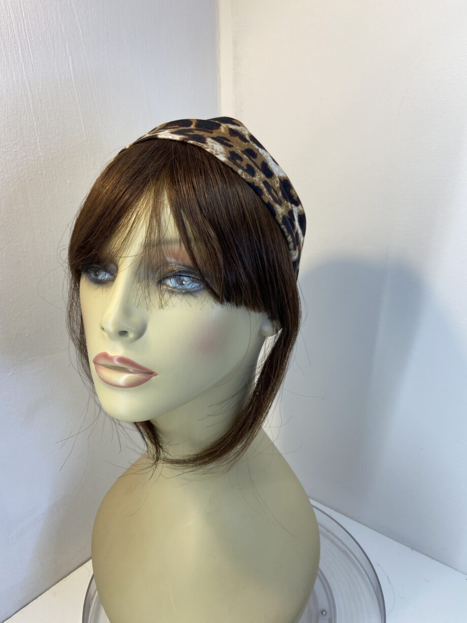 Hairpiece. Brown. Brown670