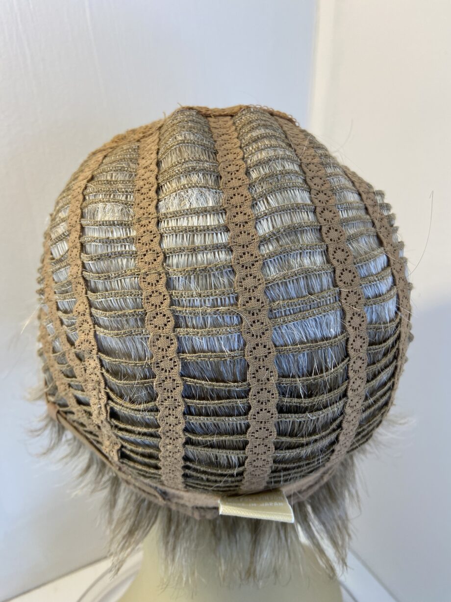 Blonde / grey wig. Blss701