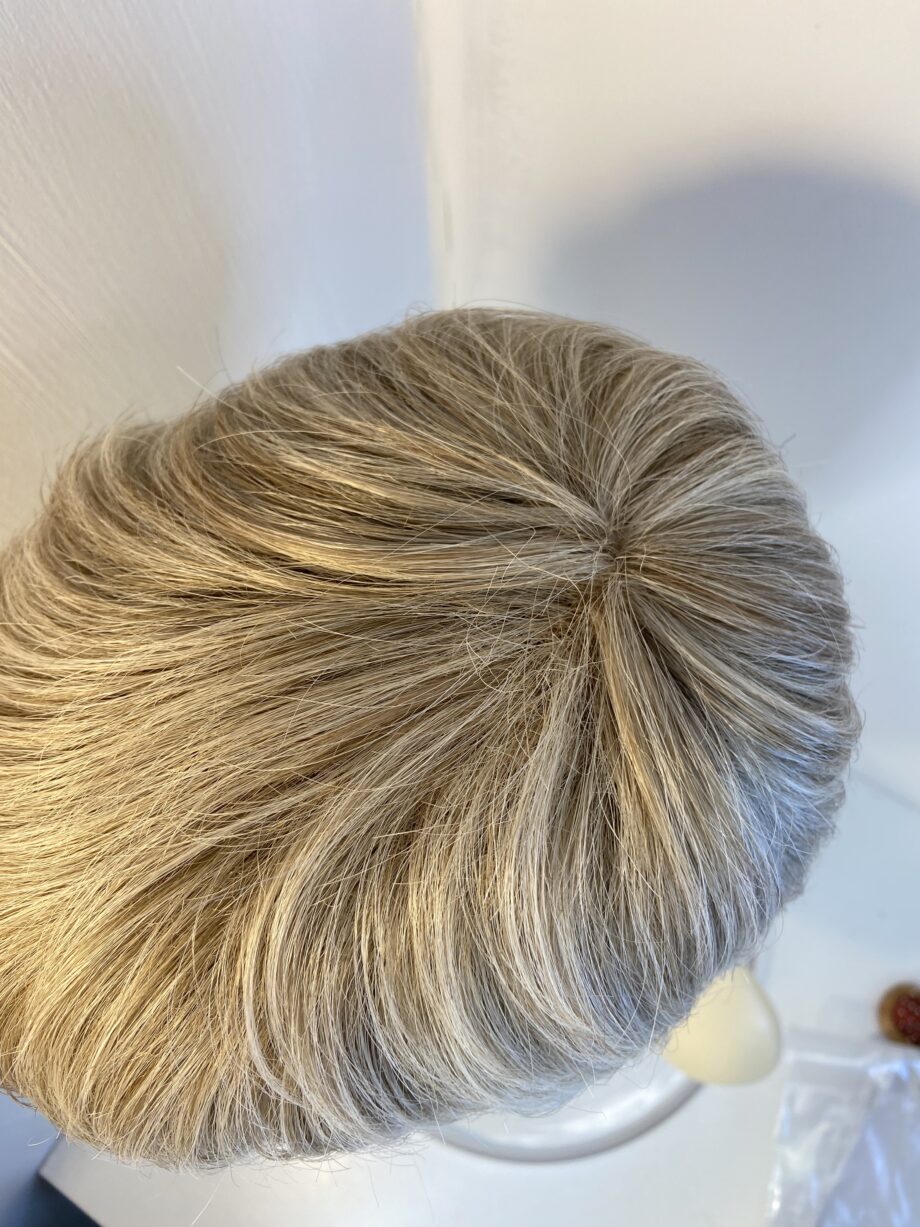 New grey / blonde wig. Blss702