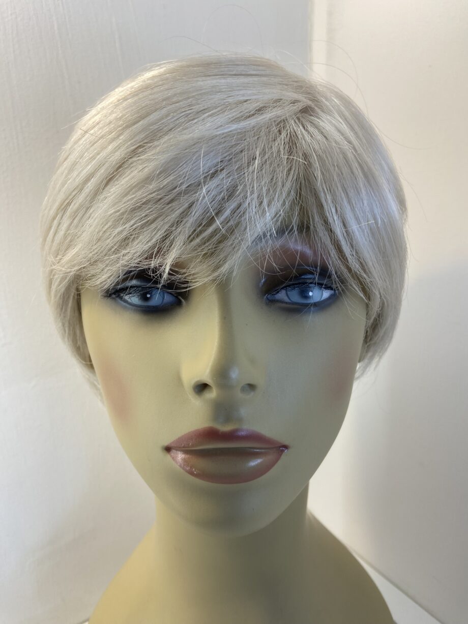 Silver white short wig. Sss705