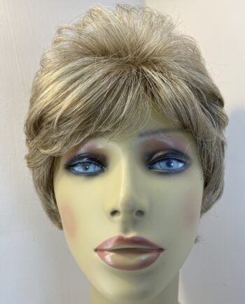 Wavy blonde wig. Wms703
