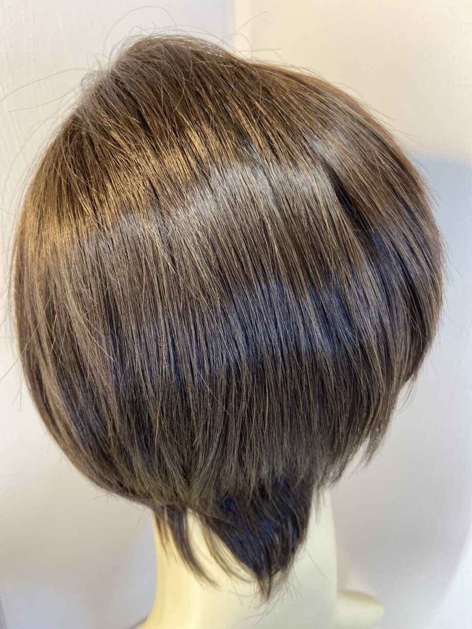 Dark brown shiny wig. Bbrss777