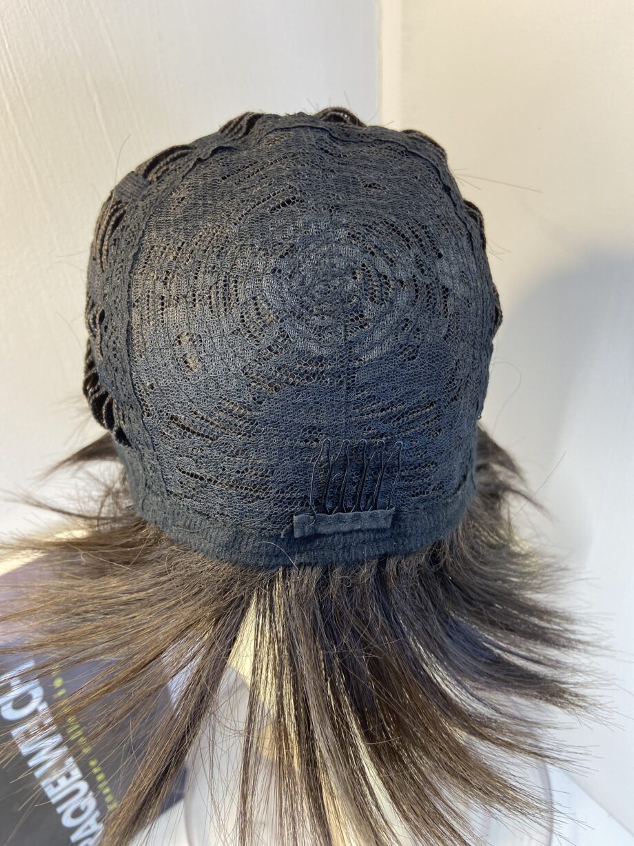 Dark brown shiny wig. Bbrss777