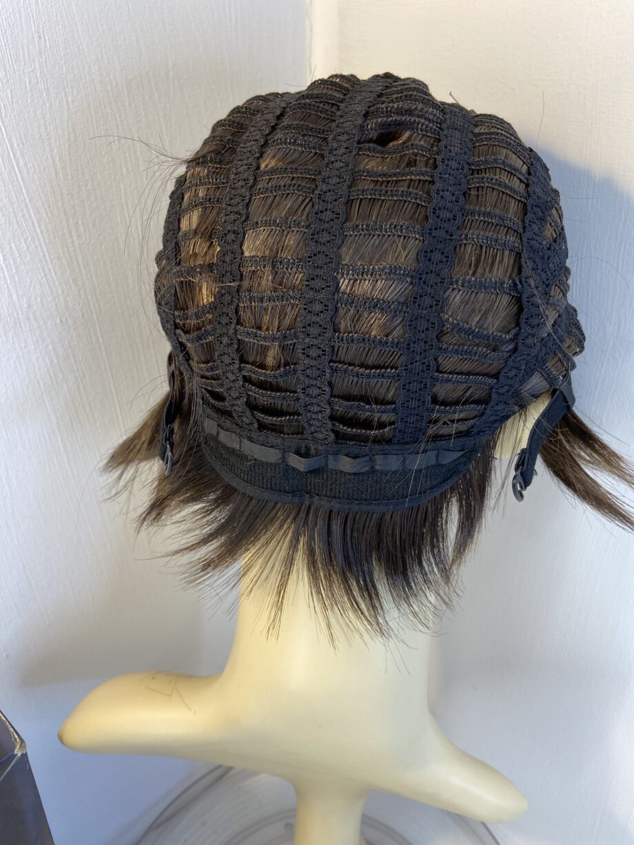 Dark brown shiny wig. Bbrss777