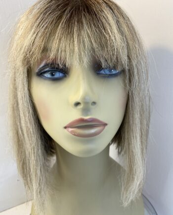Rooted blonde long wig. Blls502