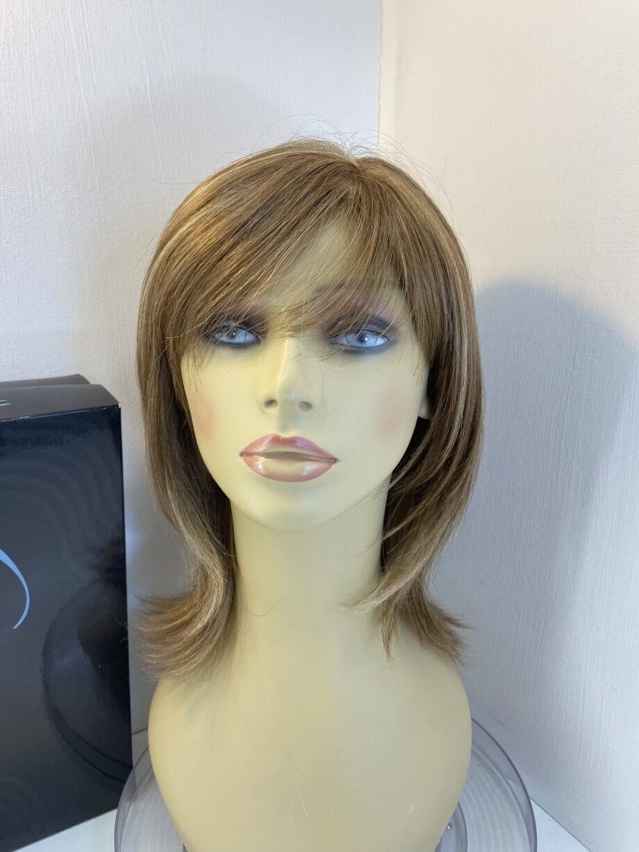 Gorgeous as new long blonde wig. Blls778