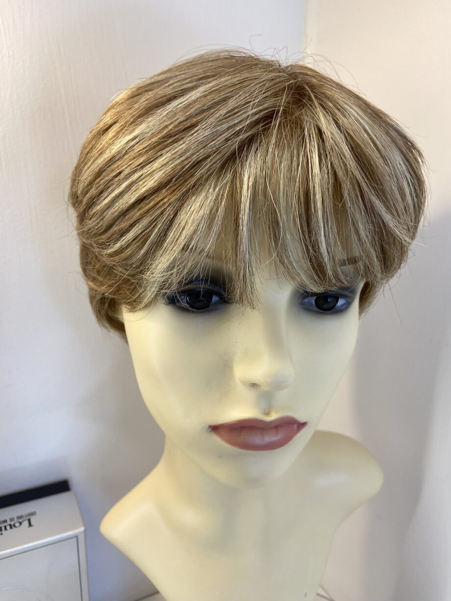 Rene if Paris blonde wig. Bblss778