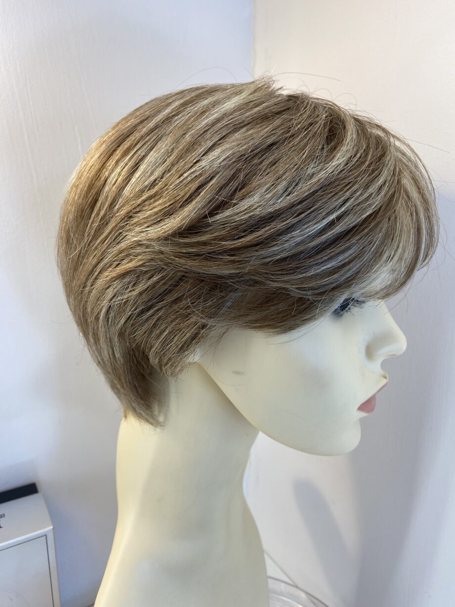 Rene if Paris blonde wig. Bblss778