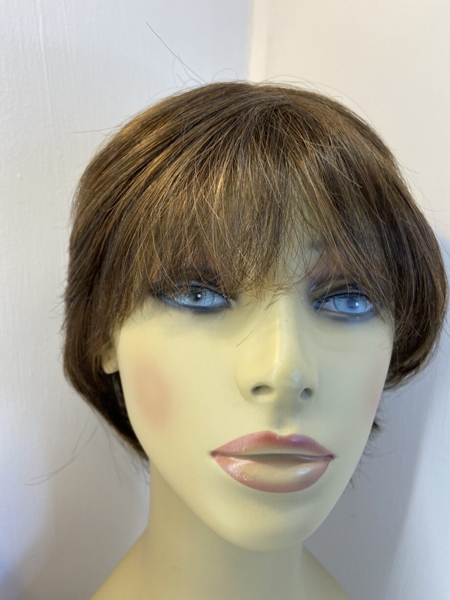 Short brown Ellen Wille wig. Bbrss779