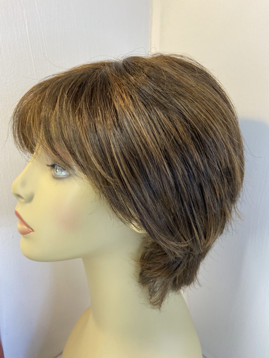 Short brown Ellen Wille wig. Bbrss779