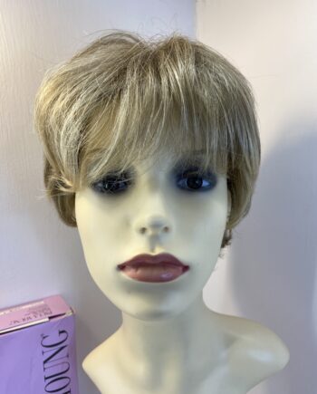 Short blonde stylish wig. Bblss780