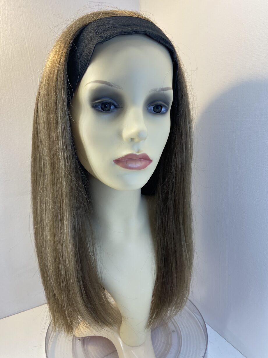 Long brown hair piece. Brls710