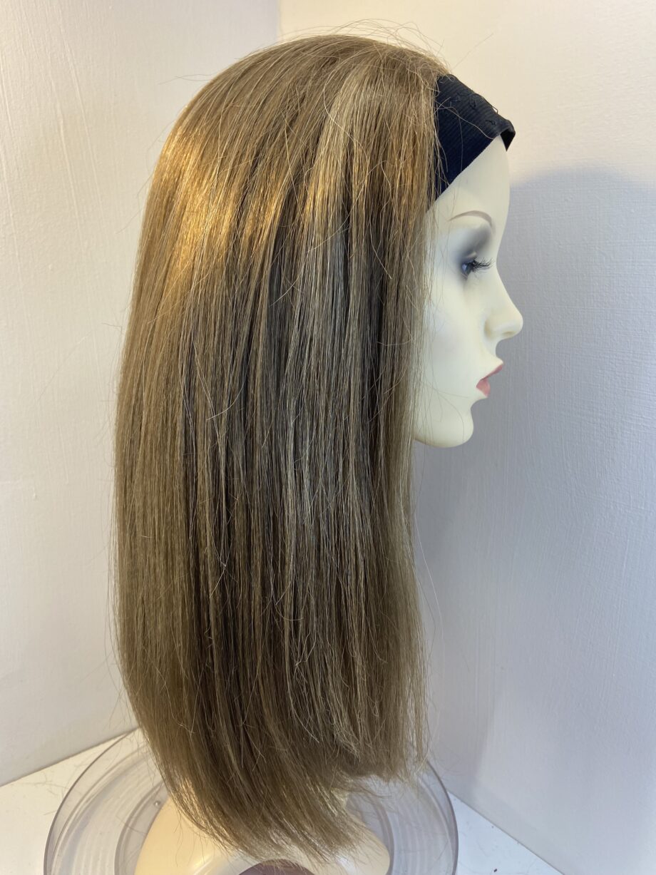 Long brown hair piece. Brls710