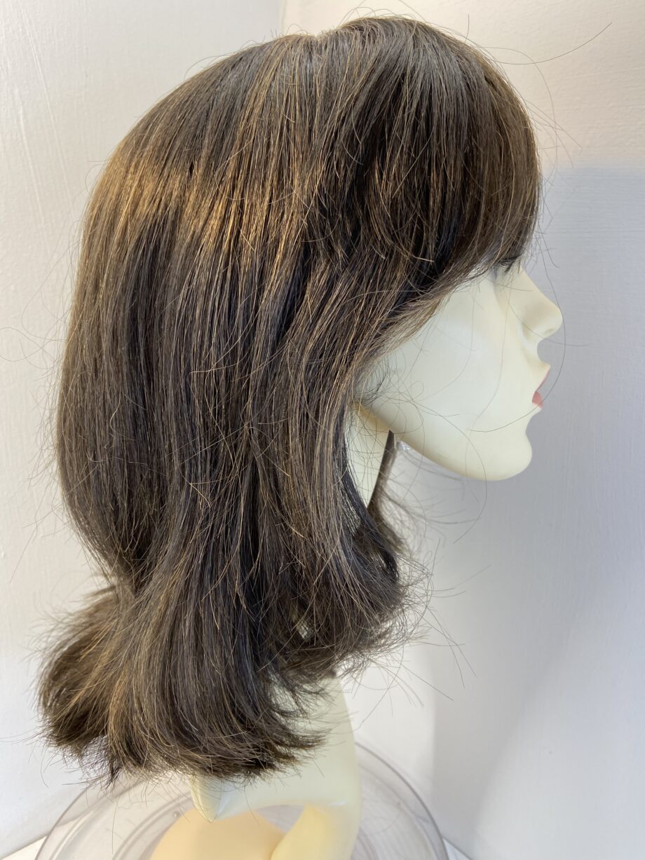 Long dark brown wig. Brlw712