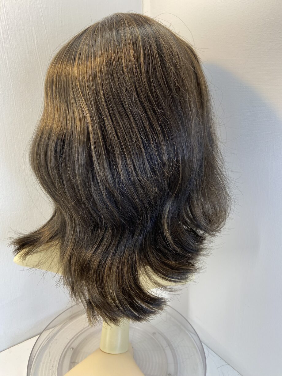 Long dark brown wig. Brlw712