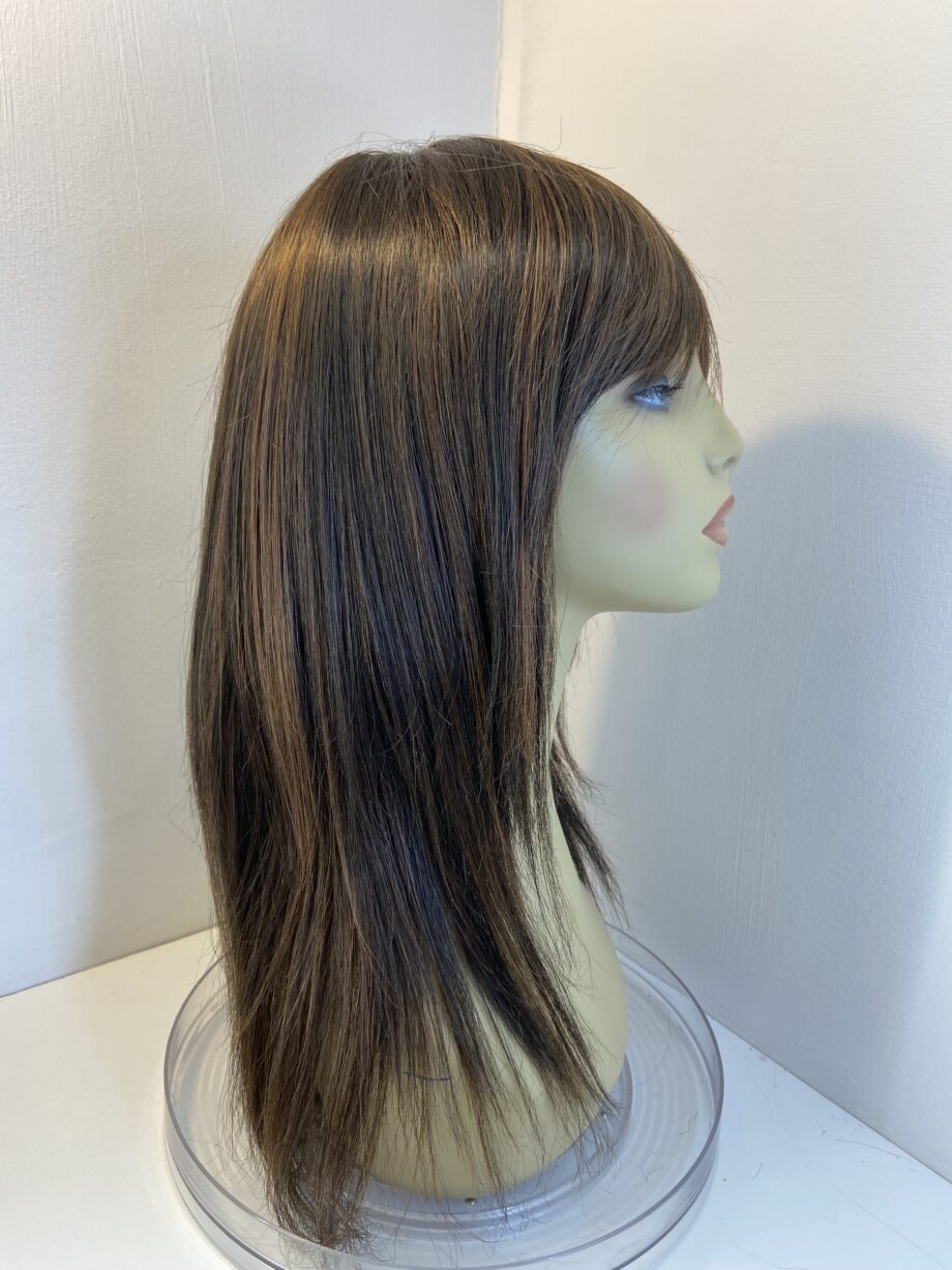 Long brown wig. Brls855