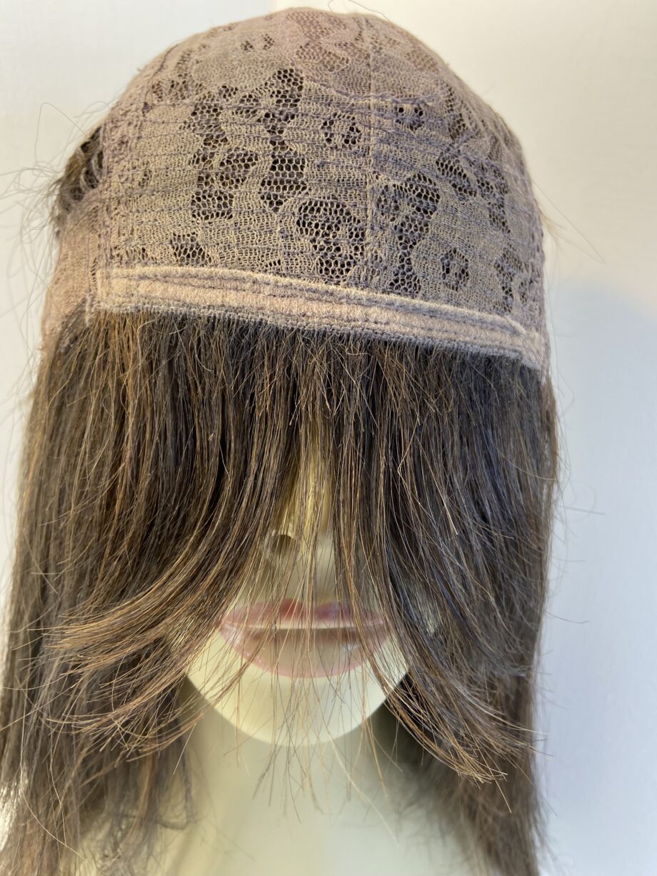 Long brown wig. Brls855
