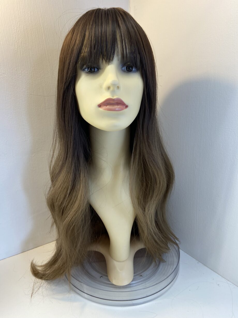 Extra long beautiful brown wig. Brls858