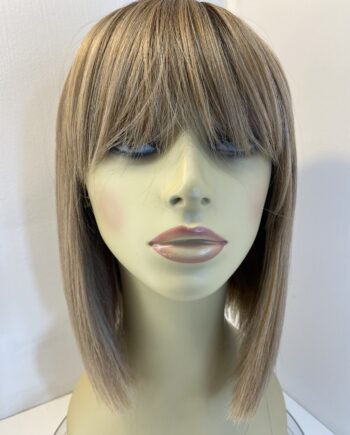 Stylish rooted blonde wig. Blms859