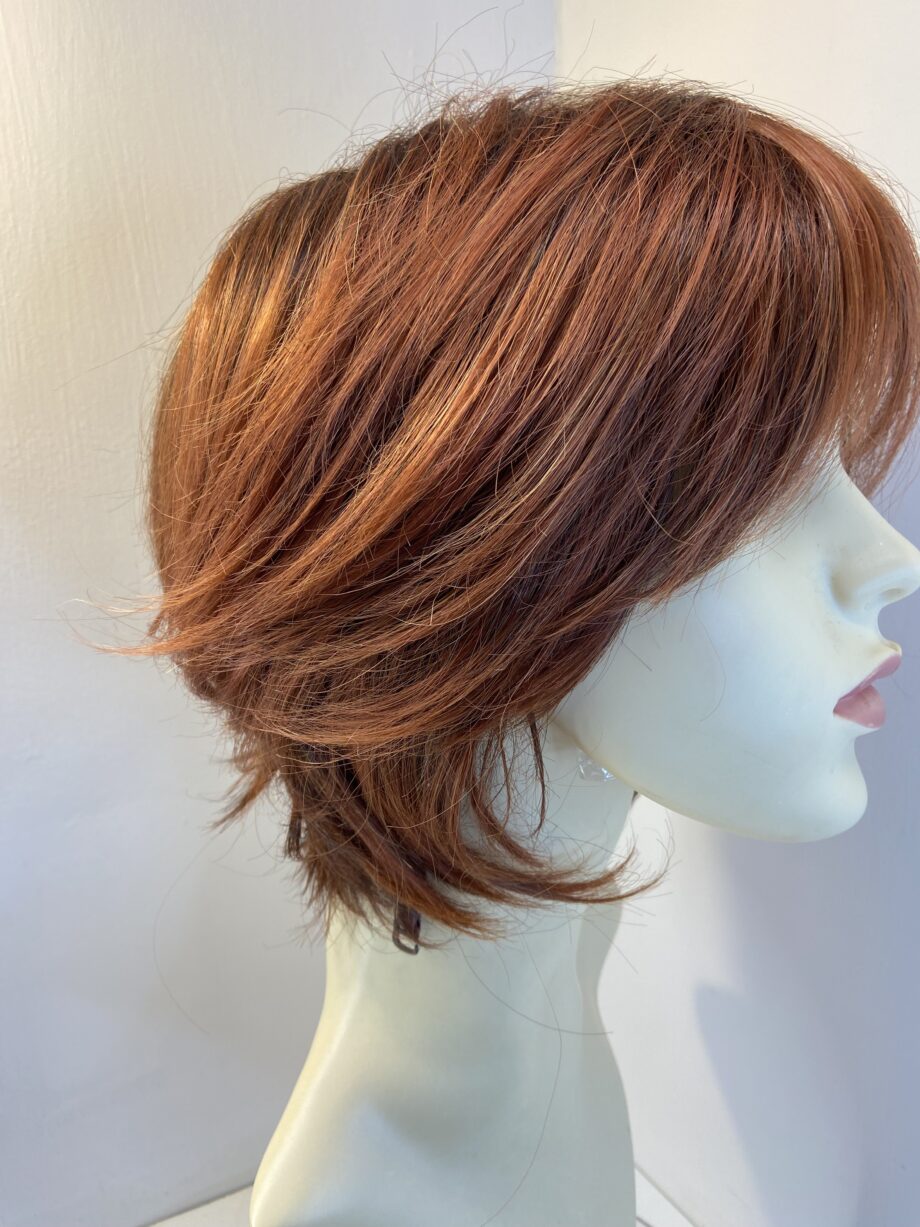 Stunning red short wig. Rss865