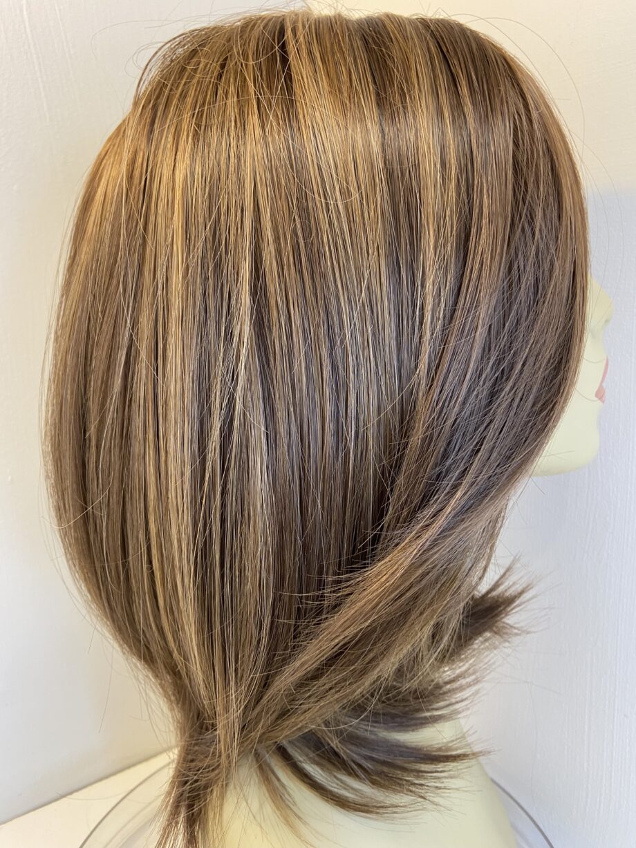 New long brown wig. Brls713