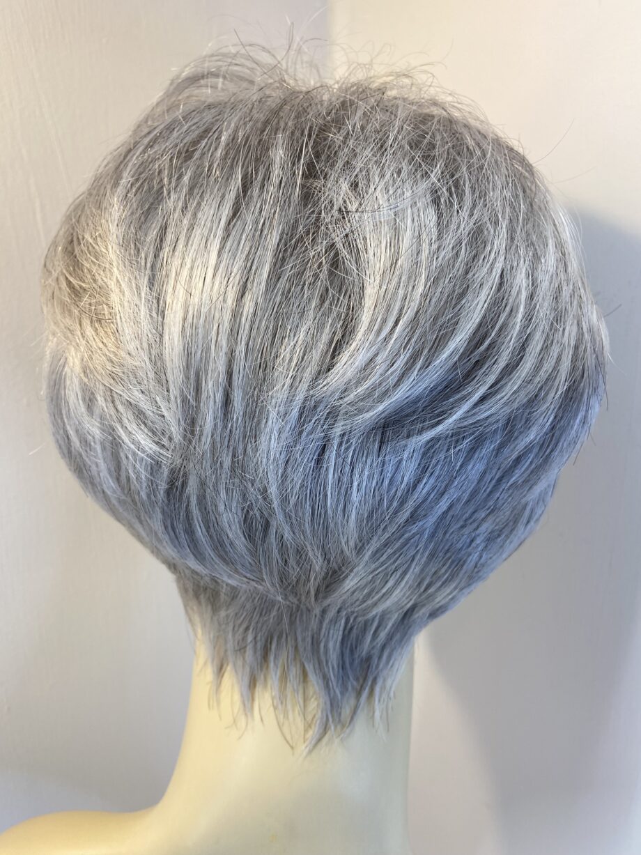 Short silver grey wig. Sgss715