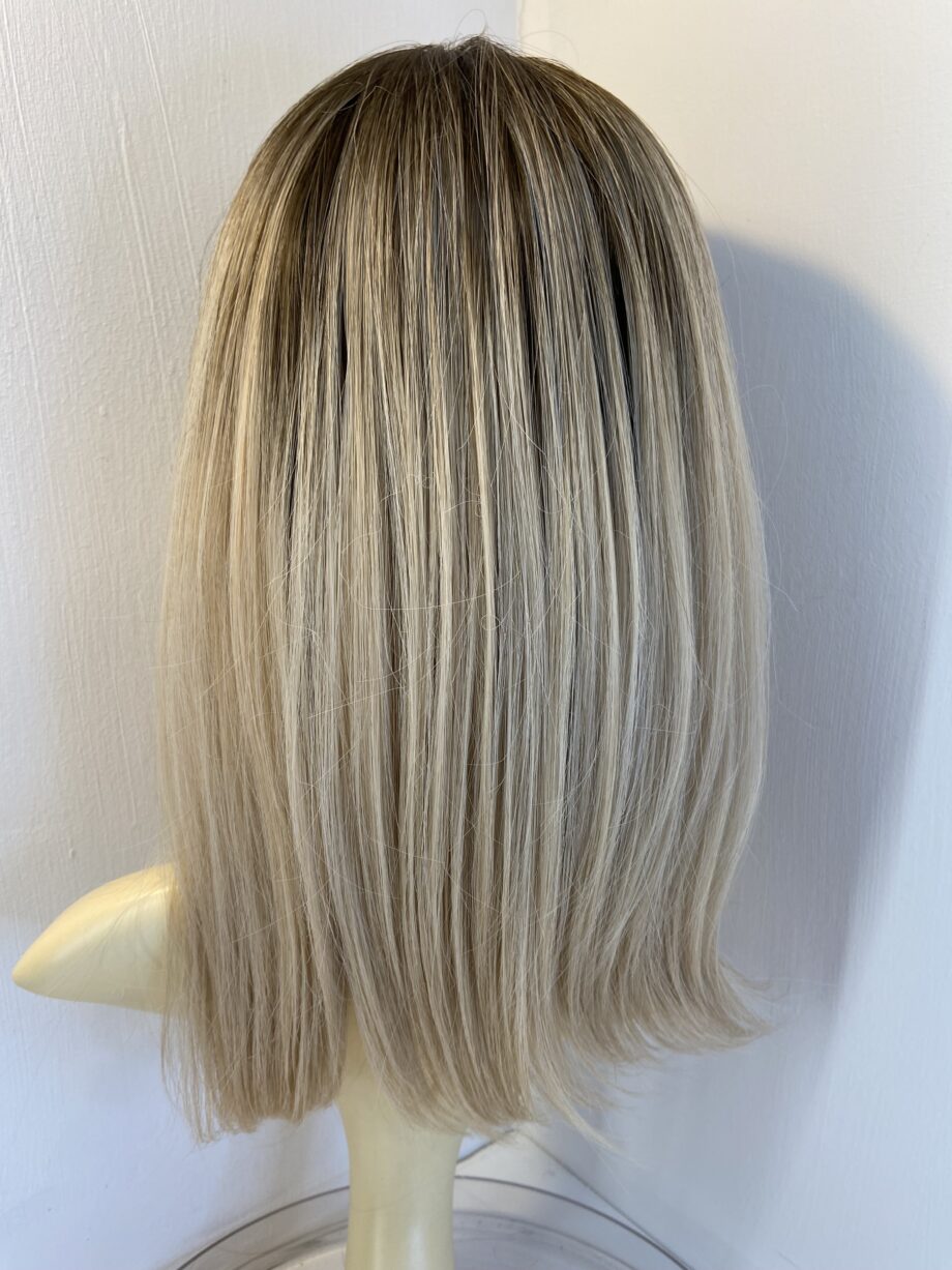 New long blonde rooted wig. Blls717