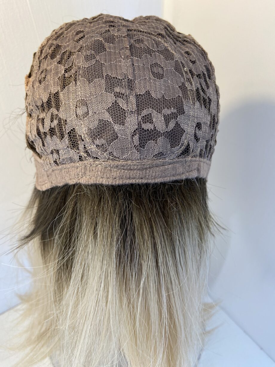 New long blonde rooted wig. Blls717
