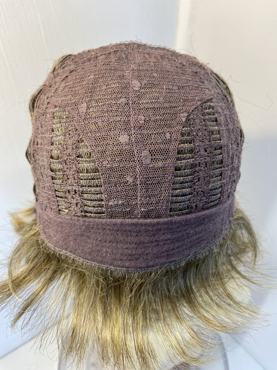 Blonde short stylish wig. Brsw718