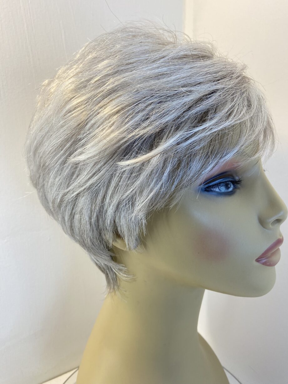 Sugared silver wig. Gss508