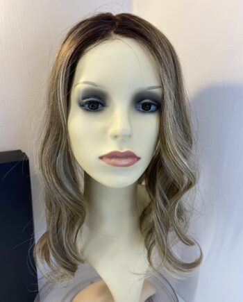 Belletress brown sugar sweet cream wig. Bbrlw794