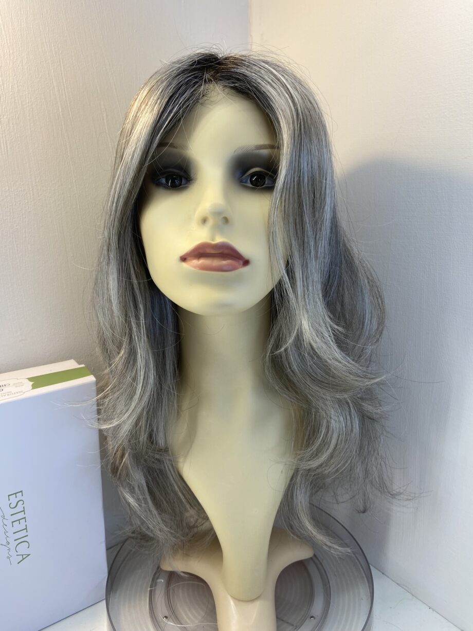 New stunning long silver grey wavy Estetica wig. Bglw796