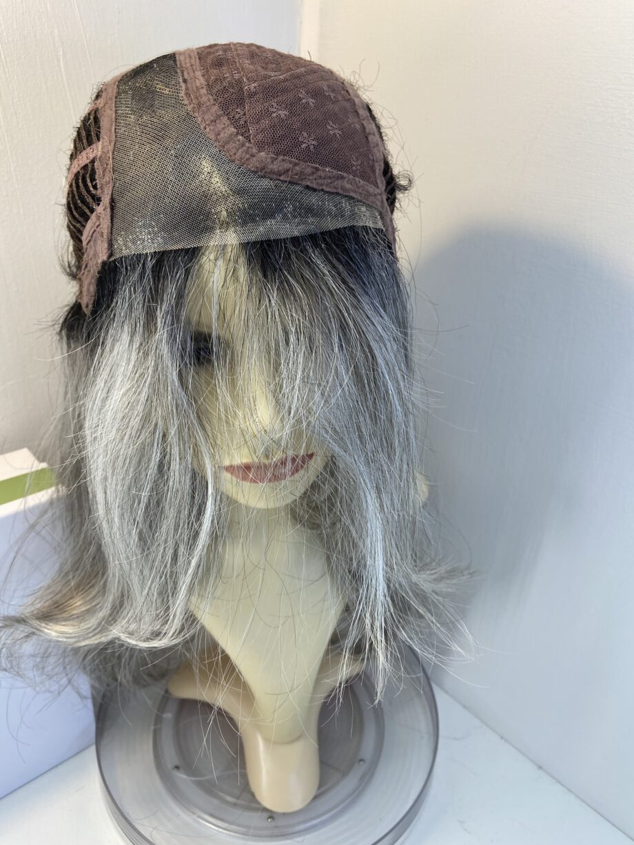 New stunning long silver grey wavy Estetica wig. Bglw796