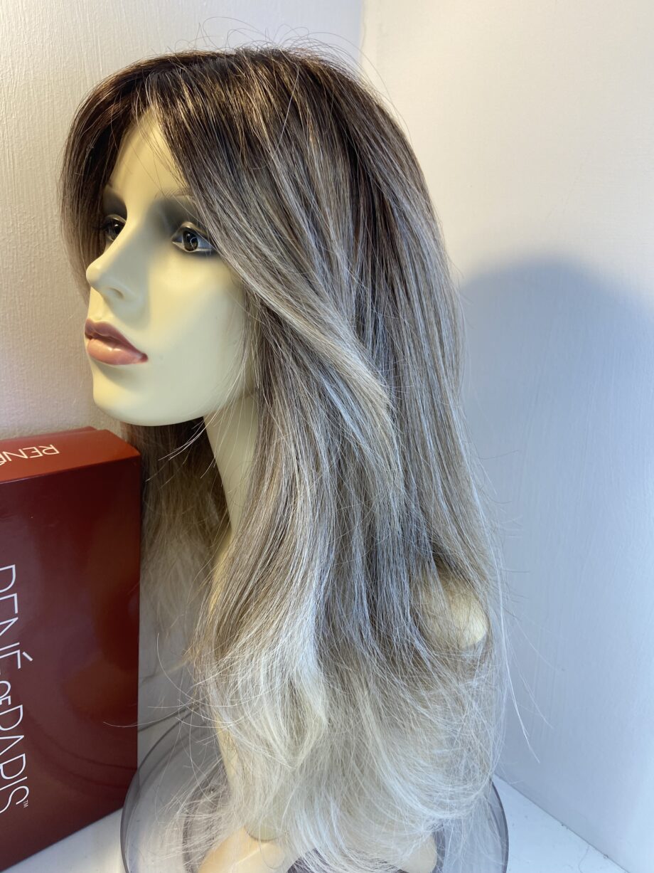 Extra long blonde rooted designer wig. Bbllw800