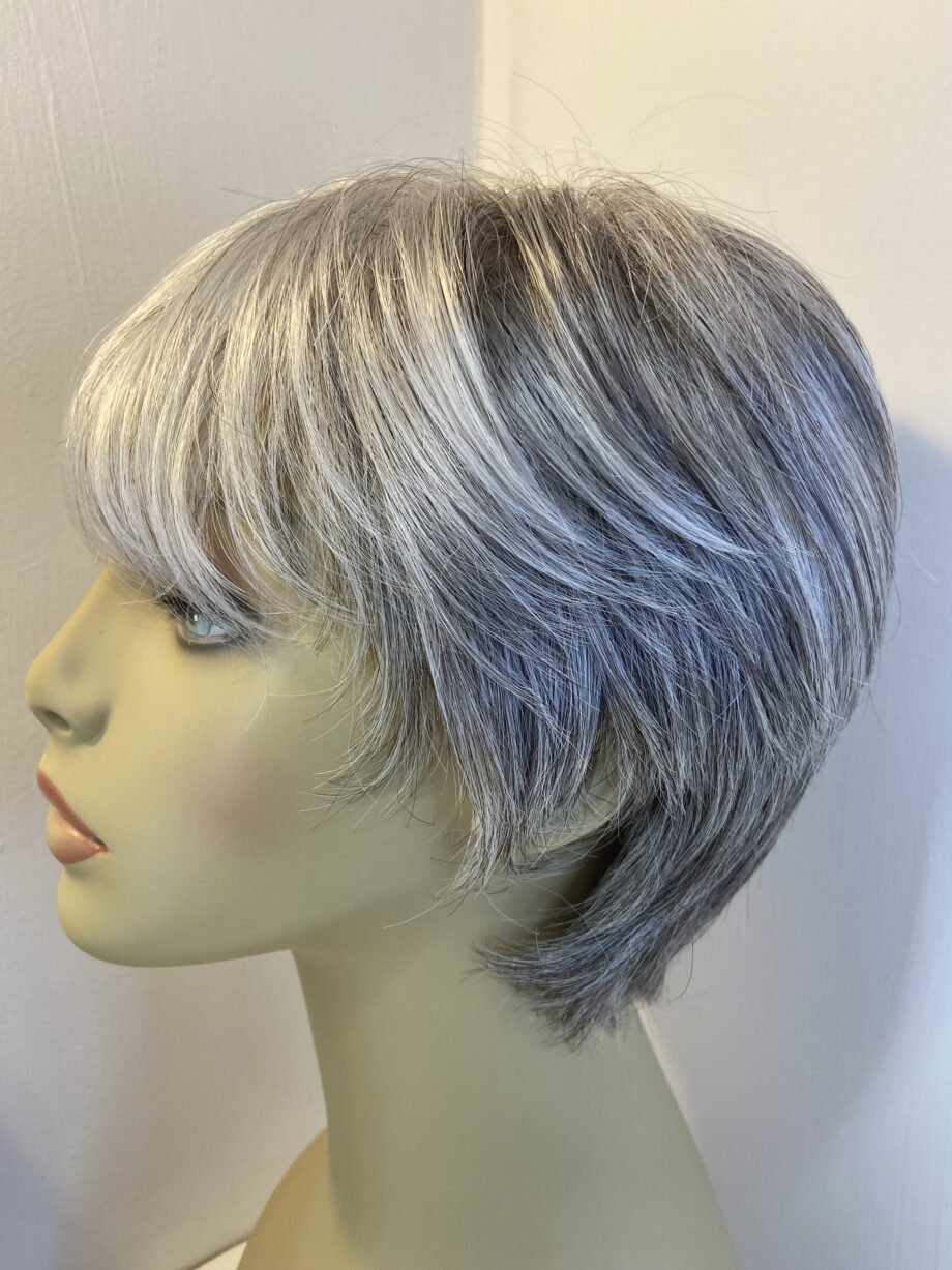 Silver stone Amore new wig. Bgss802