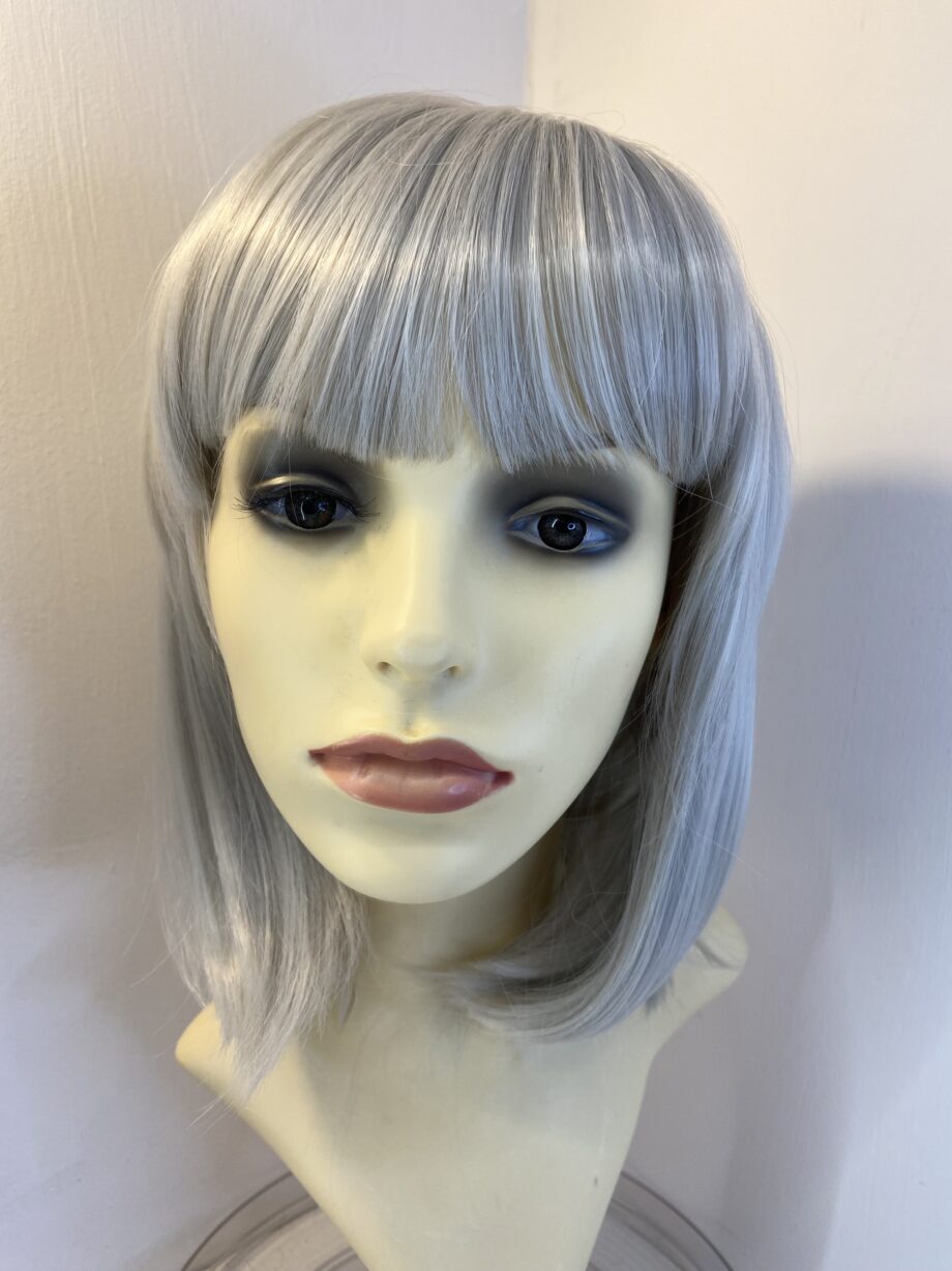 Silver mud length new wig. Sls720