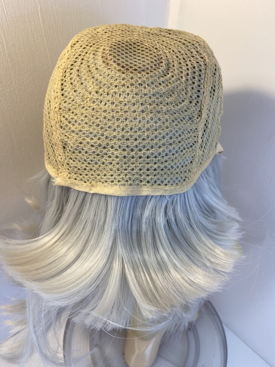 Silver mud length new wig. Sls720