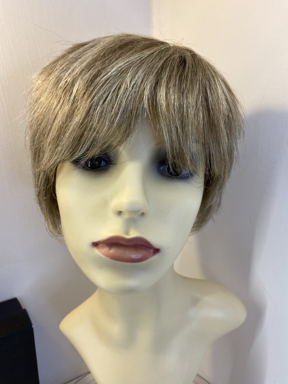 Blonde short soft designer wig. Bbrss795