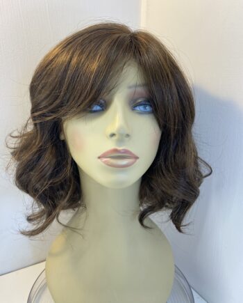 Superb brown long wavy wig. Bbrlw796